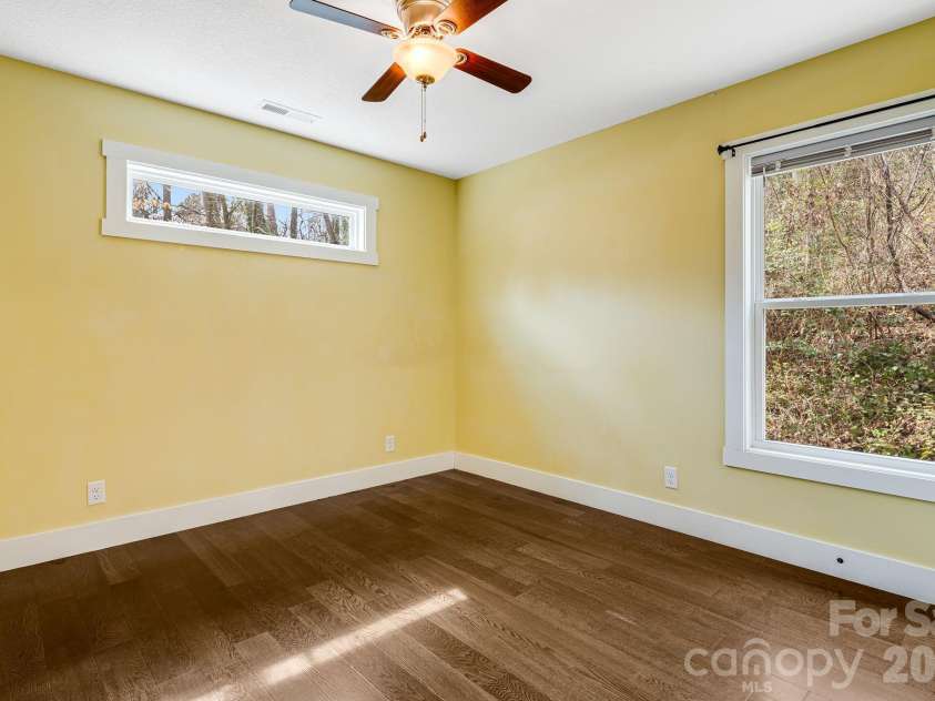 309 London Road, Asheville, NC 28803.  MLS# CAR4353923, YatesRealty ID 4025. 