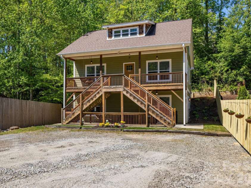 309 London Road, Asheville, NC 28803.  MLS# CAR4353923, YatesRealty ID 4025. 