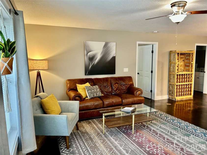 309 London Road, Asheville, NC 28803.  MLS# CAR4390562, YatesRealty ID 4025. 