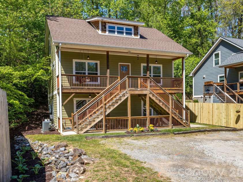 309 London Road, Asheville, NC 28803.  MLS# CAR4390562, YatesRealty ID 4025. 