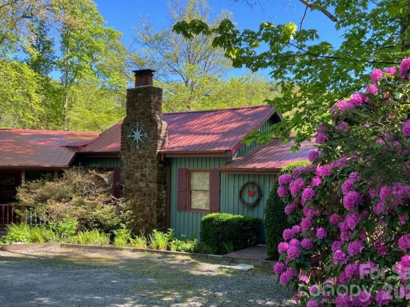 1590 Shulls Mill Road, Boone, NC 28607.  MLS# CAR4389715, YatesRealty ID 40251. 