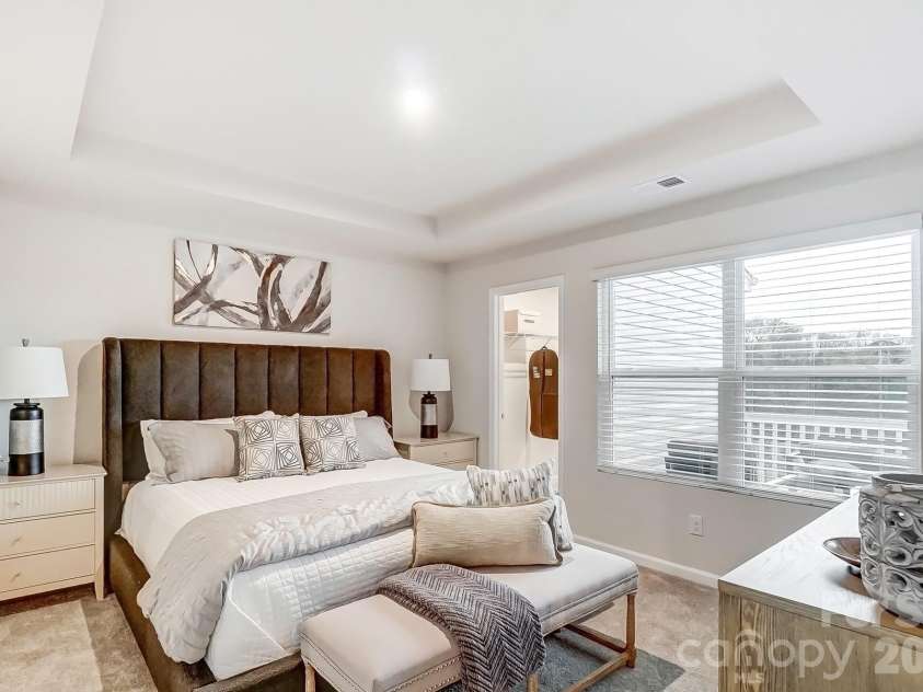 5221 Wyes Oak Lane, Charlotte, NC 28269.  MLS# CAR4406356, YatesRealty ID 40253. Photo is representative