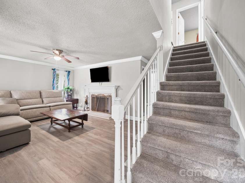 261 Lakeside Drive, Hartsville, SC 29550.  MLS# CAR4405269, YatesRealty ID 40254. 