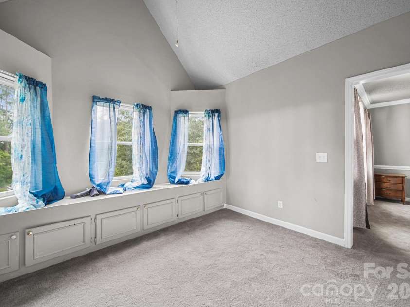 261 Lakeside Drive, Hartsville, SC 29550.  MLS# CAR4405269, YatesRealty ID 40254. 