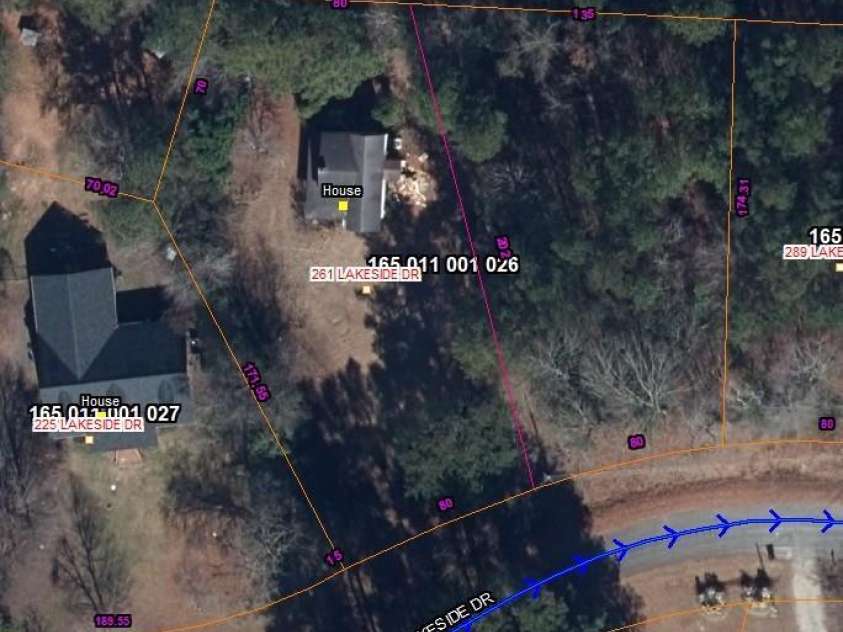 261 Lakeside Drive, Hartsville, SC 29550.  MLS# CAR4405269, YatesRealty ID 40254. 