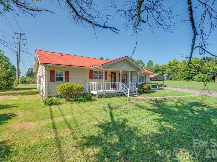 1380 Poors Ford Road, Rutherfordton, NC 28139.  MLS# CAR4402923, YatesRealty ID 40255. 