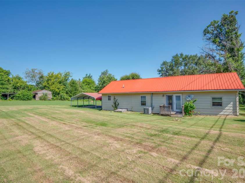 1380 Poors Ford Road, Rutherfordton, NC 28139.  MLS# CAR4402923, YatesRealty ID 40255. 
