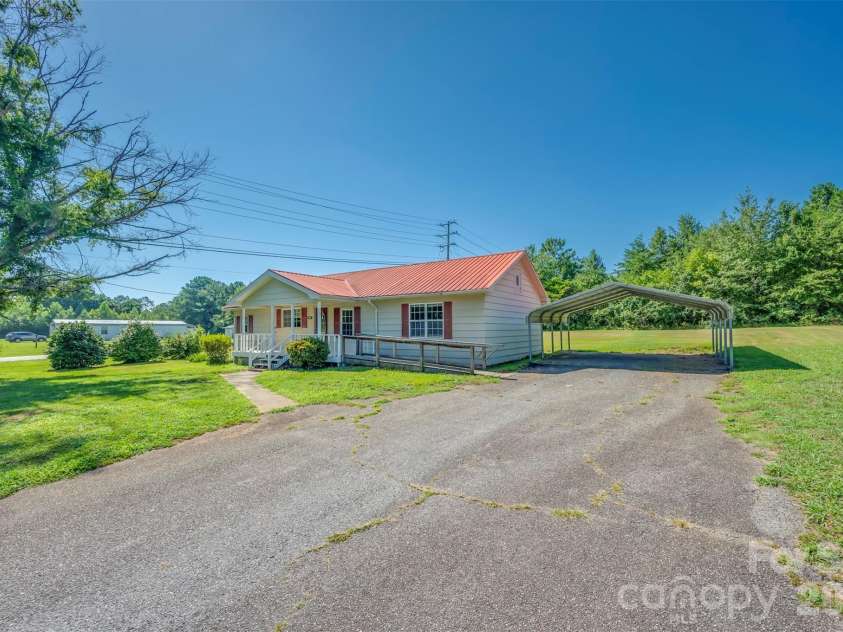 1380 Poors Ford Road, Rutherfordton, NC 28139.  MLS# CAR4402923, YatesRealty ID 40255. 