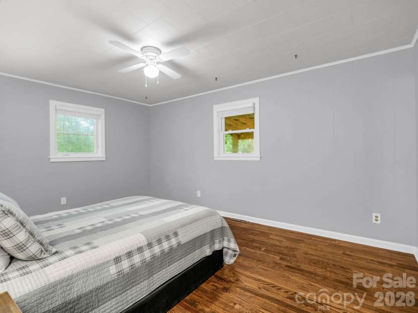407 Hiawassee Avenue, Black Mountain, NC 28711.  MLS# CAR4406378, YatesRealty ID 40256. 