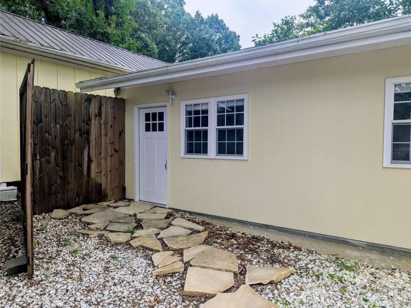 407 Hiawassee Avenue, Black Mountain, NC 28711.  MLS# CAR4406378, YatesRealty ID 40256. 