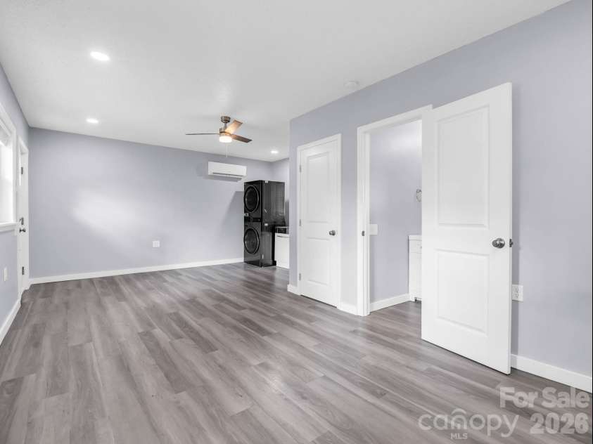 407 Hiawassee Avenue, Black Mountain, NC 28711.  MLS# CAR4406378, YatesRealty ID 40256. 