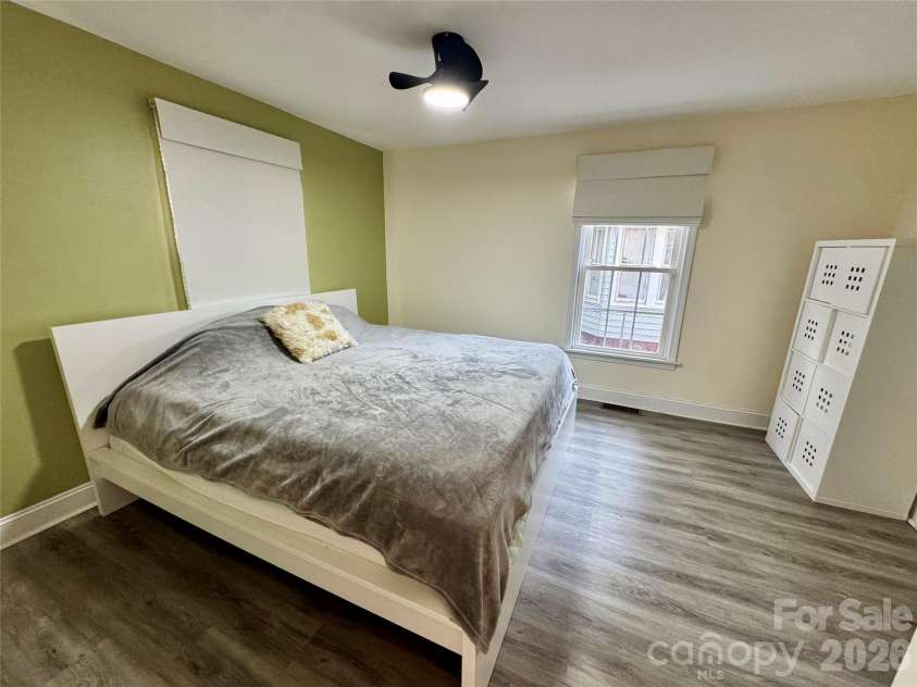 205 Tournament Drive, Concord, NC 28025.  MLS# CAR4407976, YatesRealty ID 40257. Primary bedroom