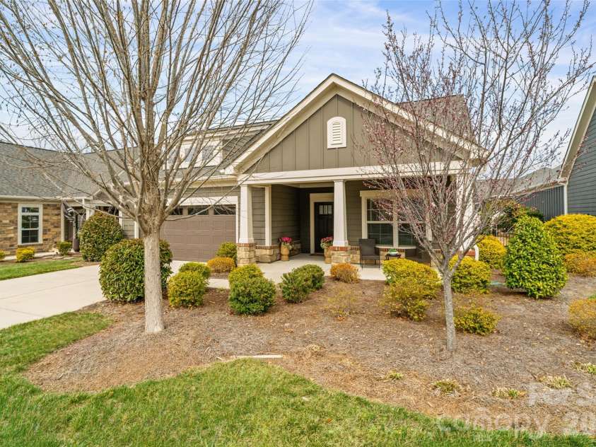 2106 Epworth Court, Waxhaw, NC 28173.  MLS# CAR4356029, YatesRealty ID 4026. Welcome to 2106 Epworth Ct.