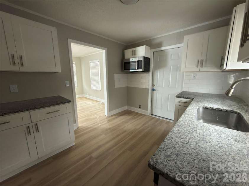 2431 Carmine Street, Charlotte, NC 28206.  MLS# CAR4343859, YatesRealty ID 4026. 