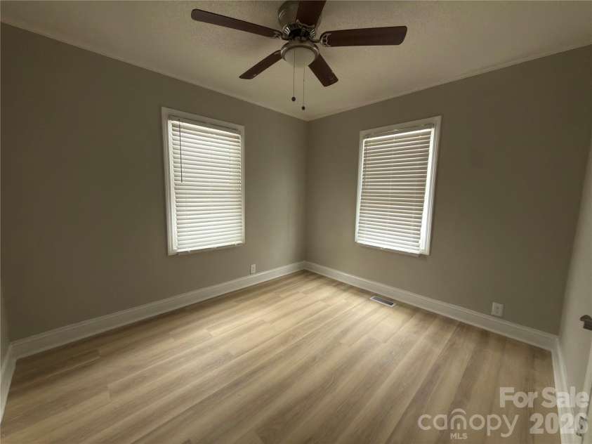 2431 Carmine Street, Charlotte, NC 28206.  MLS# CAR4343859, YatesRealty ID 4026. 