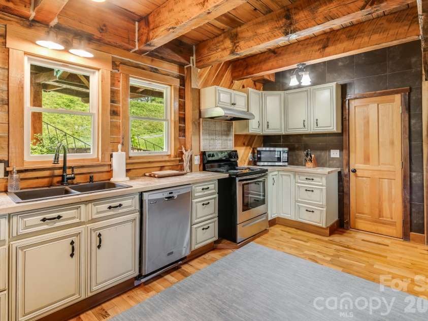 1185 & 1115 Black Bear Drive, Mars Hill, NC 28754.  MLS# CAR4406923, YatesRealty ID 40260. 