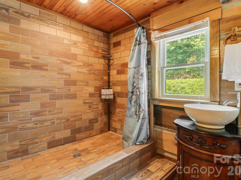 1185 & 1115 Black Bear Drive, Mars Hill, NC 28754.  MLS# CAR4406923, YatesRealty ID 40260. 