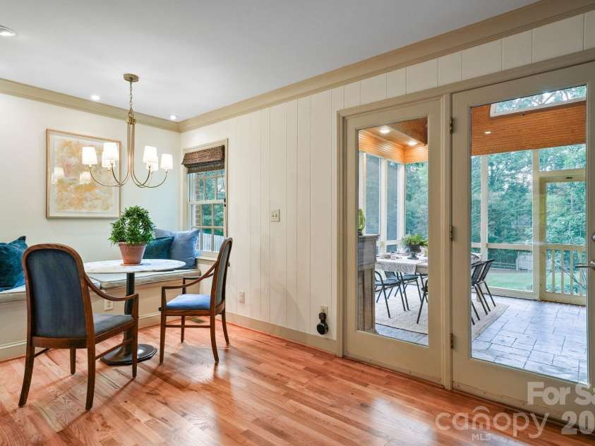 1300 Brockton Lane, Charlotte, NC 28226.  MLS# CAR4407307, YatesRealty ID 40264. 