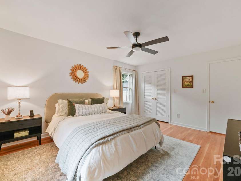 1300 Brockton Lane, Charlotte, NC 28226.  MLS# CAR4407307, YatesRealty ID 40264. 