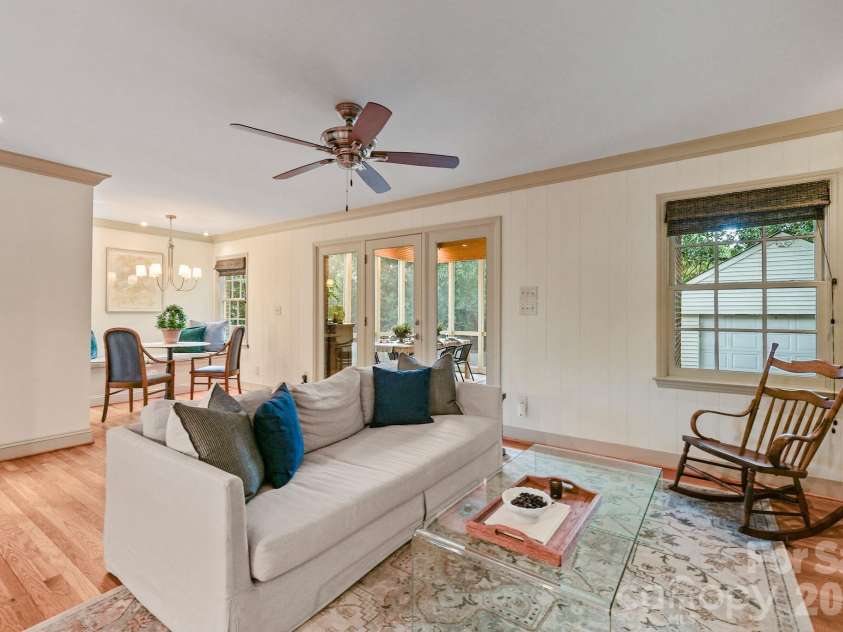 1300 Brockton Lane, Charlotte, NC 28226.  MLS# CAR4407307, YatesRealty ID 40264. 