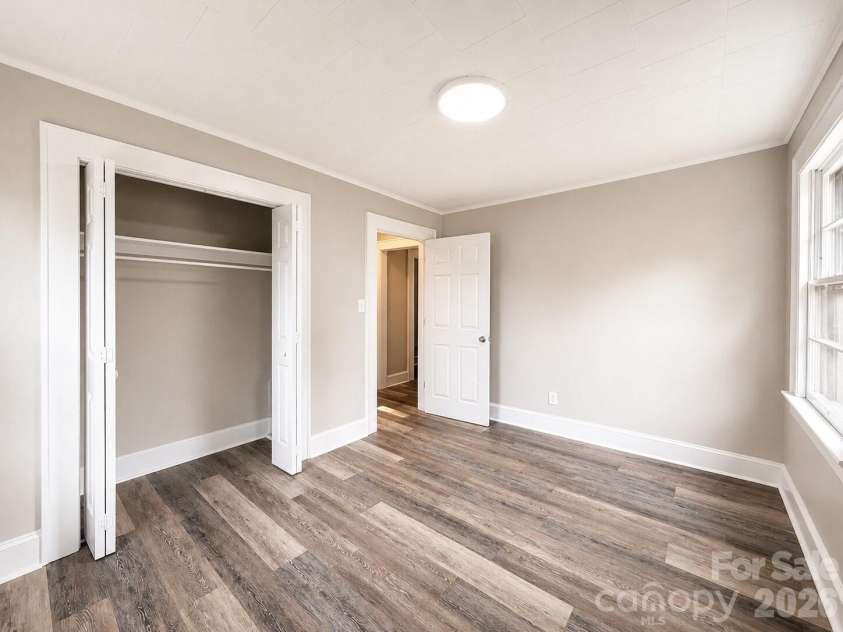113 Mountain View Street, Morganton, NC 28655.  MLS# CAR4407157, YatesRealty ID 40267. 