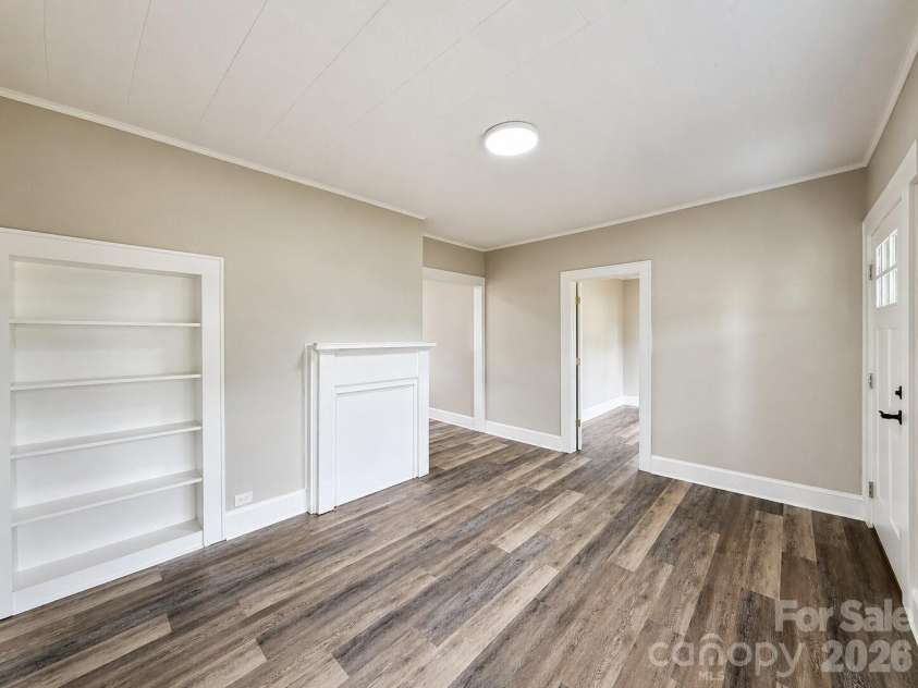 113 Mountain View Street, Morganton, NC 28655.  MLS# CAR4407157, YatesRealty ID 40267. 