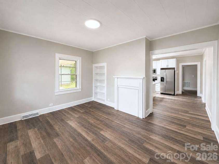 113 Mountain View Street, Morganton, NC 28655.  MLS# CAR4427591, YatesRealty ID 40267. 