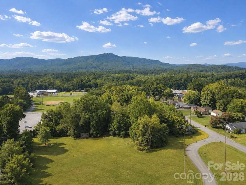 113 Mountain View Street, Morganton, NC 28655.  MLS# CAR4427591, YatesRealty ID 40267. 