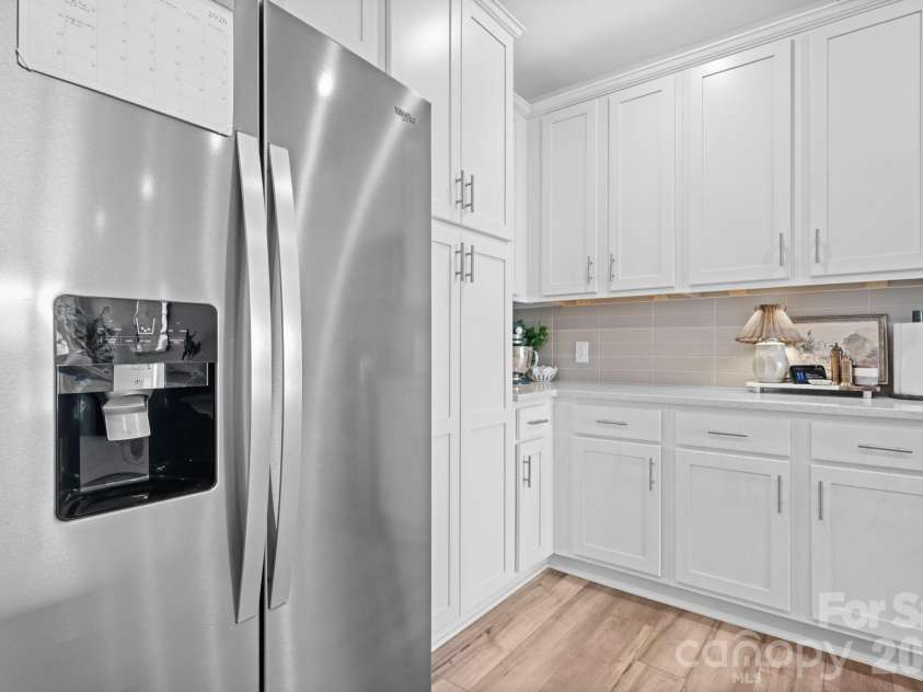 4455 Reed Creek Drive, Sherrills Ford, NC 28673.  MLS# CAR4413608, YatesRealty ID 40268. 