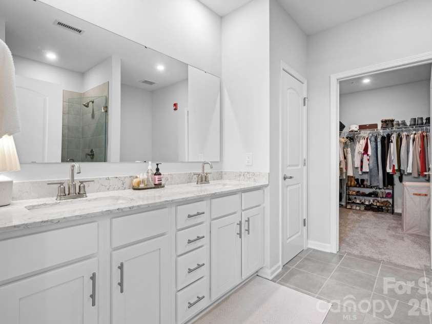 4455 Reed Creek Drive, Sherrills Ford, NC 28673.  MLS# CAR4413608, YatesRealty ID 40268. 
