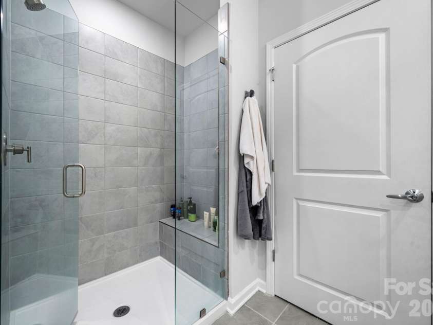 4455 Reed Creek Drive, Sherrills Ford, NC 28673.  MLS# CAR4413608, YatesRealty ID 40268. 