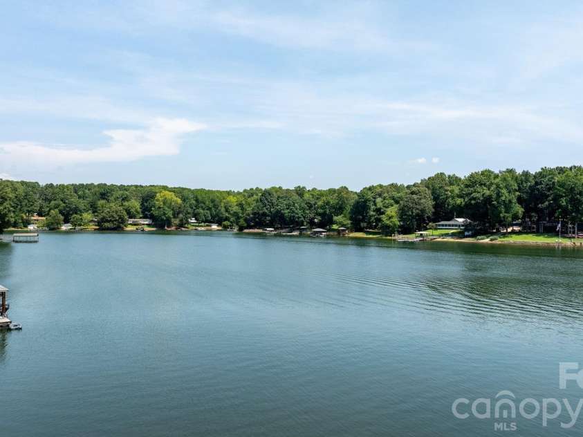 4455 Reed Creek Drive, Sherrills Ford, NC 28673.  MLS# CAR4413608, YatesRealty ID 40268. 