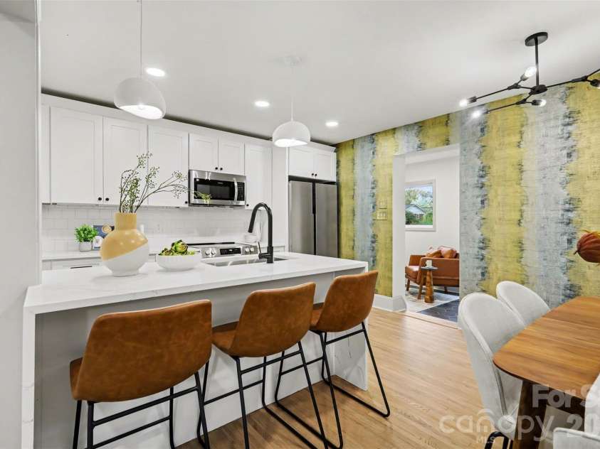1749 Archdale Drive, Charlotte, NC 28210.  MLS# CAR4357388, YatesRealty ID 4027. 