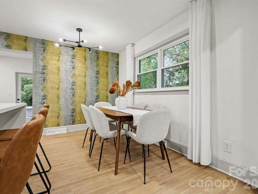 1749 Archdale Drive, Charlotte, NC 28210.  MLS# CAR4357388, YatesRealty ID 4027. 