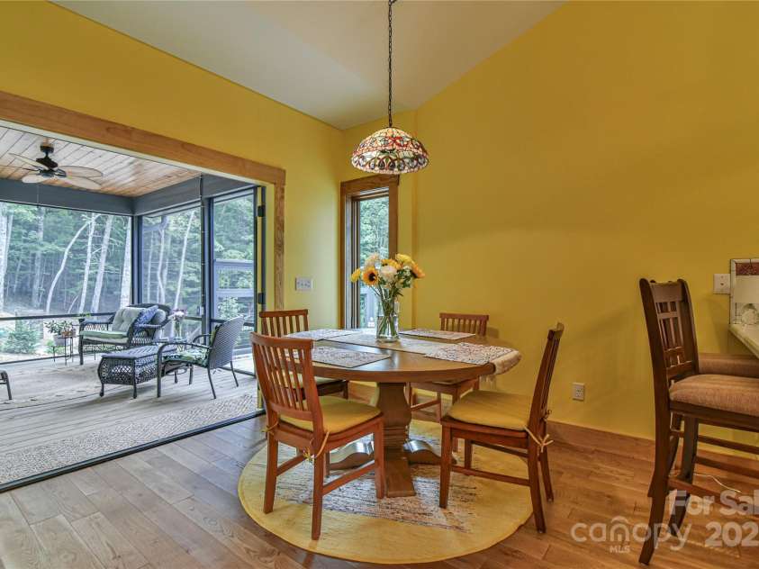 401 Moonbeam Crossing, Marshall, NC 28753.  MLS# CAR4241543, YatesRealty ID 4027. 