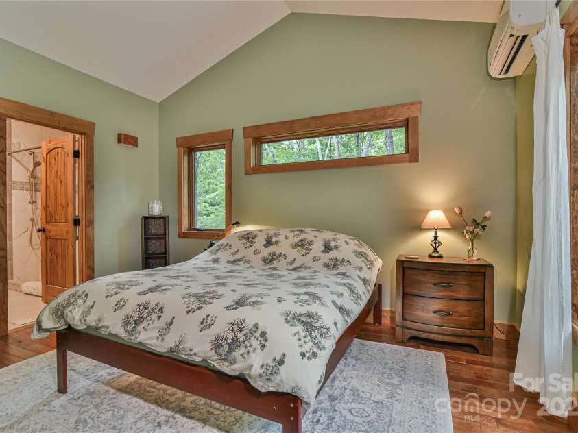 401 Moonbeam Crossing, Marshall, NC 28753.  MLS# CAR4241543, YatesRealty ID 4027. 