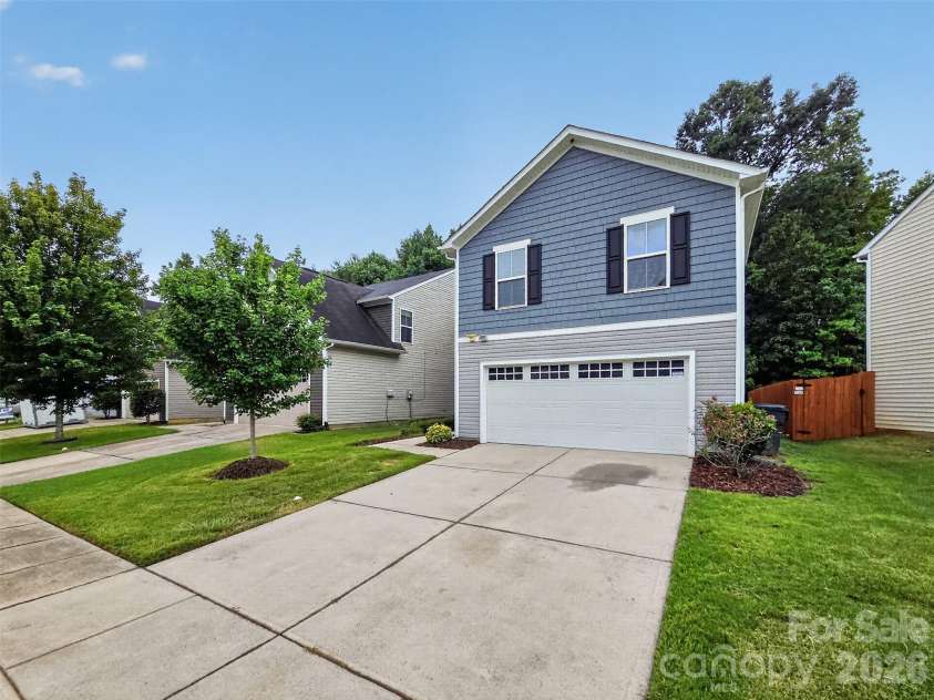 1648 Hooper Court, Charlotte, NC 28212.  MLS# CAR4408501, YatesRealty ID 40270. 