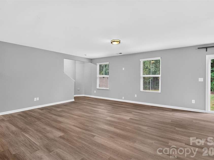 1648 Hooper Court, Charlotte, NC 28212.  MLS# CAR4408501, YatesRealty ID 40270. 