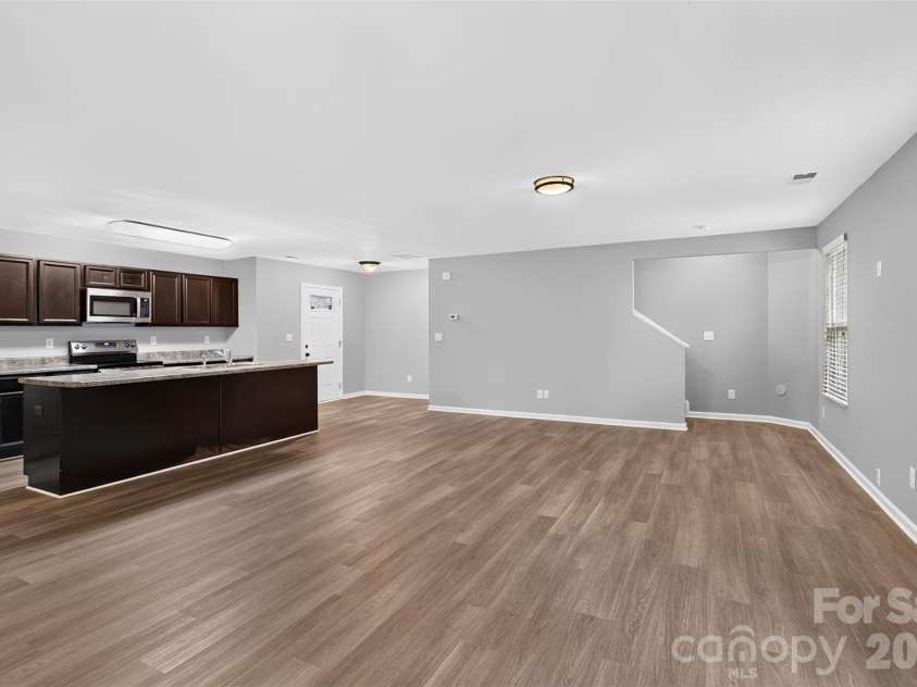 1648 Hooper Court, Charlotte, NC 28212.  MLS# CAR4408501, YatesRealty ID 40270. 