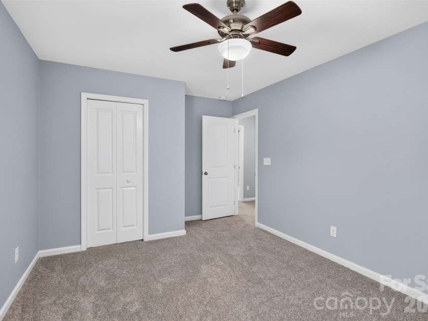 1648 Hooper Court, Charlotte, NC 28212.  MLS# CAR4408501, YatesRealty ID 40270. 