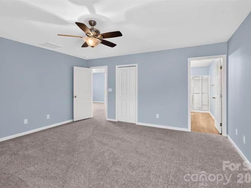 1648 Hooper Court, Charlotte, NC 28212.  MLS# CAR4408501, YatesRealty ID 40270. 