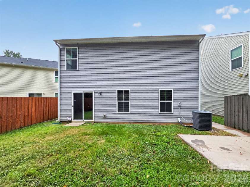 1648 Hooper Court, Charlotte, NC 28212.  MLS# CAR4408501, YatesRealty ID 40270. 