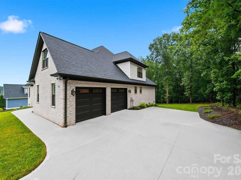 754 River Bend Drive, Granite Falls, NC 28630.  MLS# CAR4406342, YatesRealty ID 40272. 
