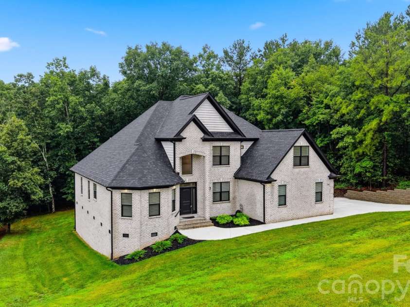 754 River Bend Drive, Granite Falls, NC 28630.  MLS# CAR4406342, YatesRealty ID 40272. 