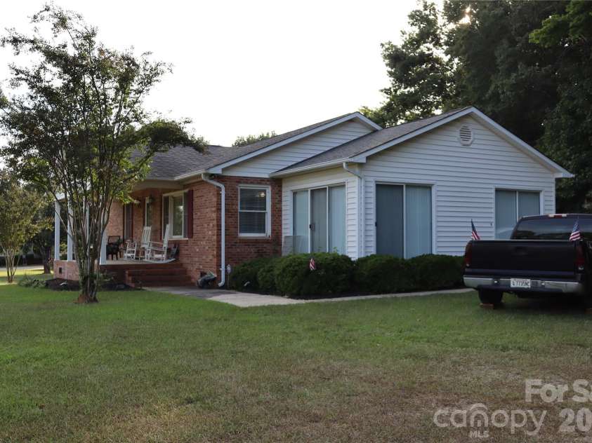 2889 Shiloh Unity Road, Lancaster, SC 29720.  MLS# CAR4402120, YatesRealty ID 40274. 