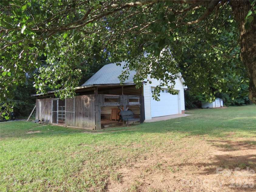2889 Shiloh Unity Road, Lancaster, SC 29720.  MLS# CAR4402120, YatesRealty ID 40274. 