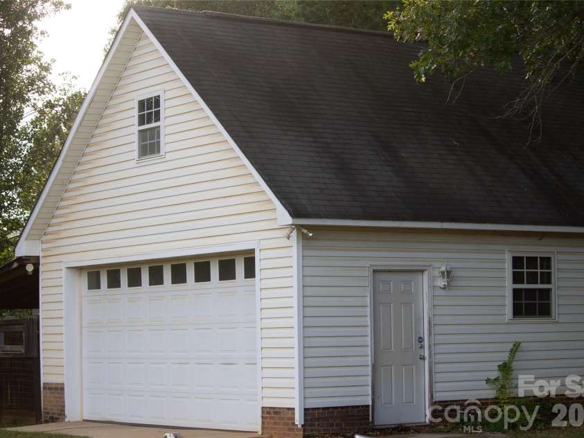 2889 Shiloh Unity Road, Lancaster, SC 29720.  MLS# CAR4402120, YatesRealty ID 40274. 