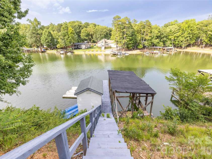 138 Strand Road, New London, NC 28127.  MLS# CAR4405795, YatesRealty ID 40275. 
