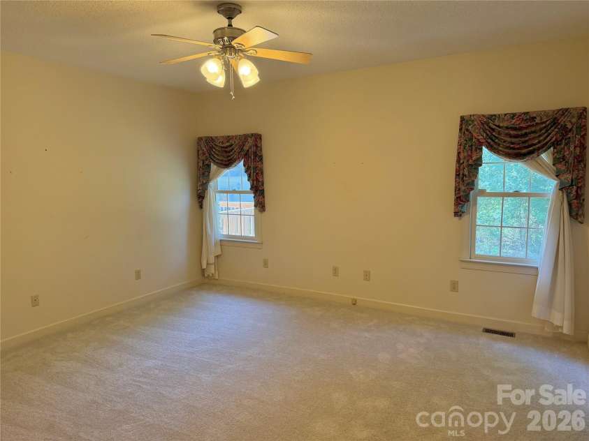 128 Temple Lane, Blacksburg, SC 29702.  MLS# CAR4391169, YatesRealty ID 40278. 