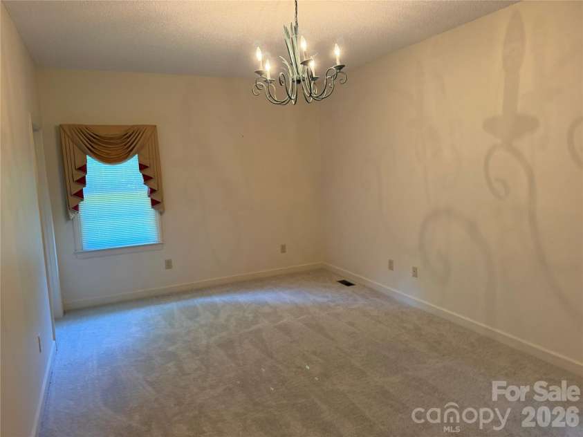 128 Temple Lane, Blacksburg, SC 29702.  MLS# CAR4391169, YatesRealty ID 40278. 